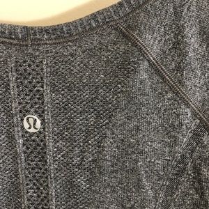 LuluLemon Swiftly Tech Active Shirt - Small